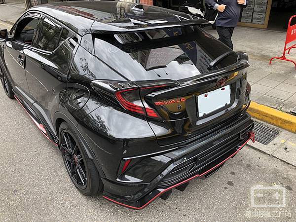 CHR電瓶更換.jpg CHR電瓶更換.jpg