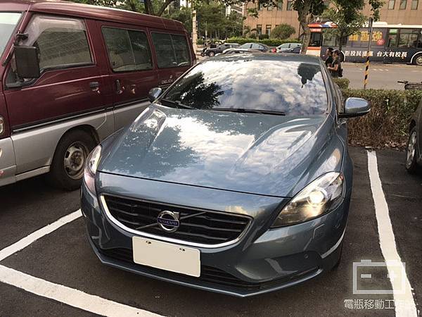 VOLVO電瓶V40.jpg VOLVO電瓶V40.jpg