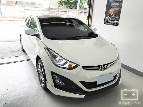 現代ELENTRA電瓶.jpg 現代ELENTRA電瓶.jpg