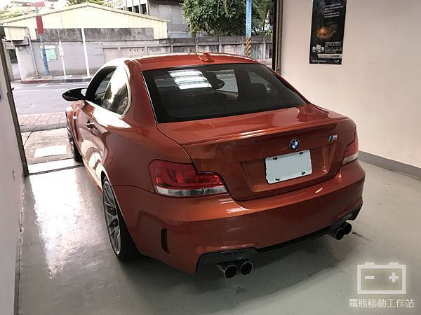 BMW1系列電瓶沒電.jpg BMW1系列電瓶沒電.jpg