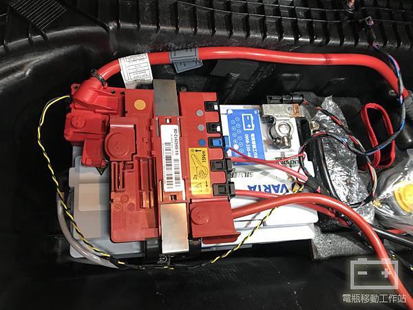 VARTA70AGM電瓶.jpg VARTA70AGM電瓶.jpg