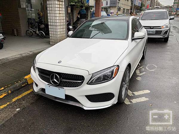 C300賓士W205電瓶.jpg C300賓士W205電瓶.jpg