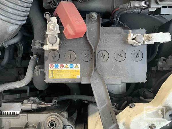 ALTIS湯淺電瓶.jpg ALTIS湯淺電瓶.jpg