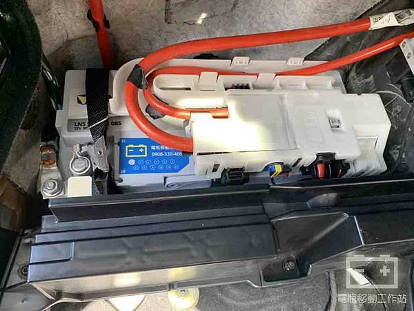 VARTA華達95AGM.jpg VARTA華達95AGM.jpg