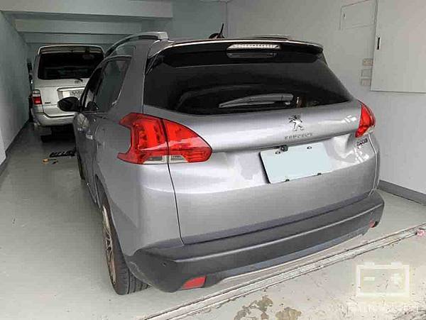 寶獅2008電瓶更換.jpg 寶獅2008電瓶更換.jpg