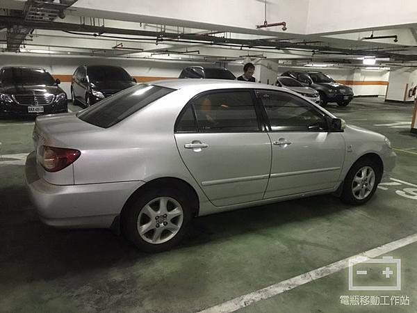 TOYOTA豐田ALTIS電瓶更換.jpg TOYOTA豐田ALTIS電瓶更換.jpg