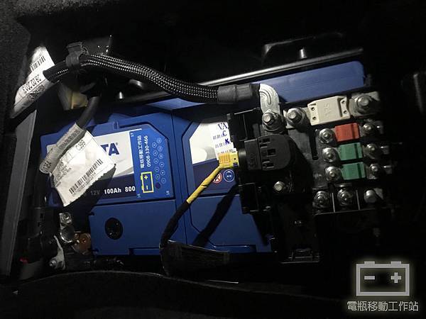 VARTA華達100Ah電瓶.jpg VARTA華達100Ah電瓶.jpg