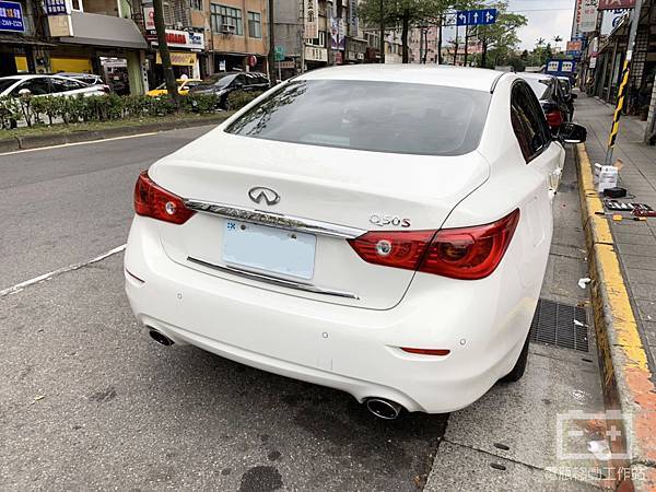 Q50電瓶沒電.jpg