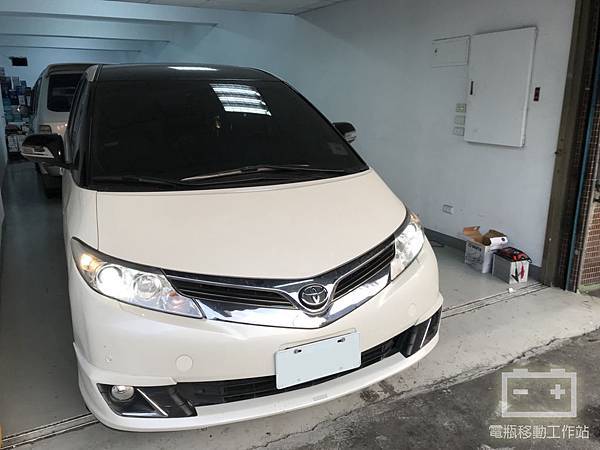 TOYOTA PREVIA電瓶沒電.jpg