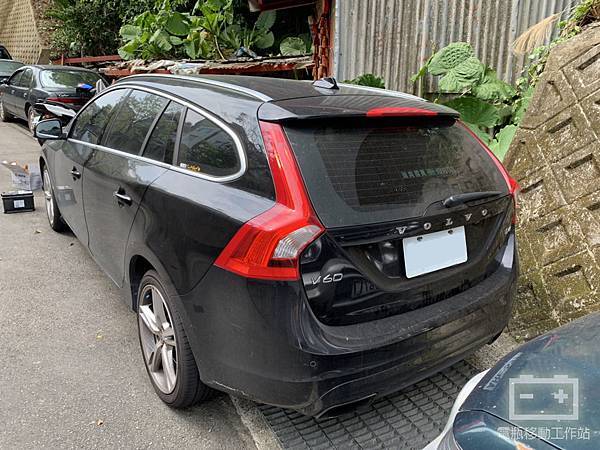 VOLVO沃爾沃V60電瓶沒電.jpg VOLVO沃爾沃V60電瓶沒電.jpg