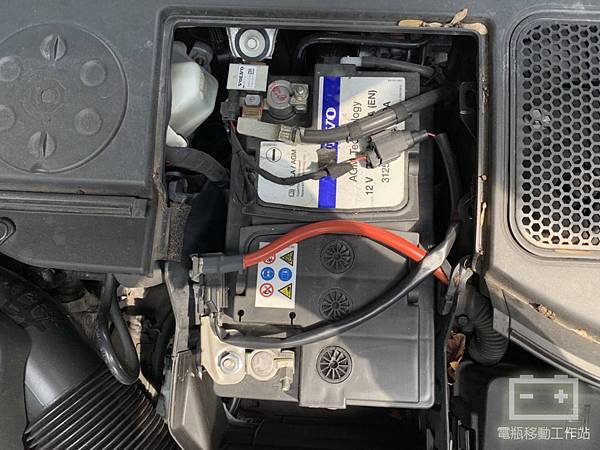 VOLVO原廠70AGM電瓶.jpg VOLVO原廠70AGM電瓶.jpg