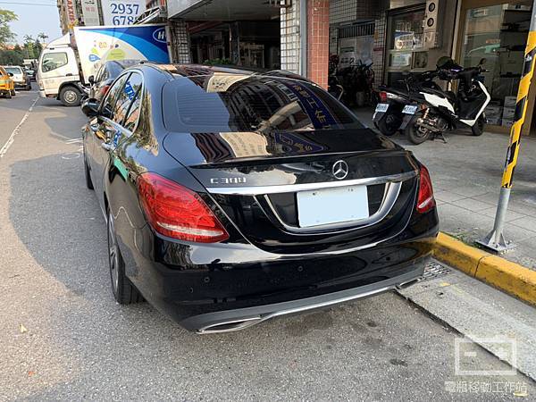W205電容更換.jpg W205電容更換.jpg