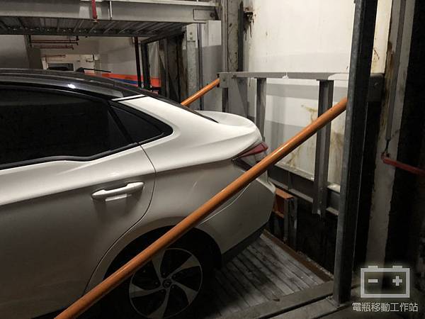 LEXGEN S3電瓶沒電.jpg