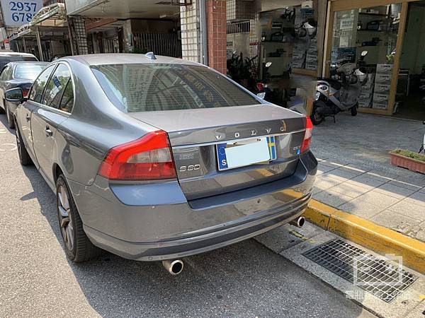 volvo s80 後.jpg volvo s80 後.jpg