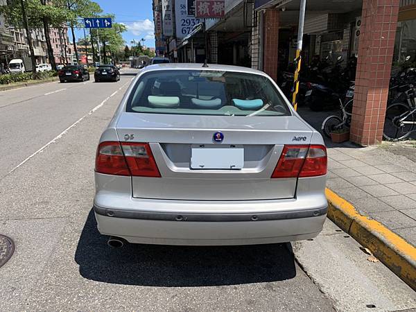 Saab 95 電瓶更換.jpg Saab 95 電瓶更換.jpg