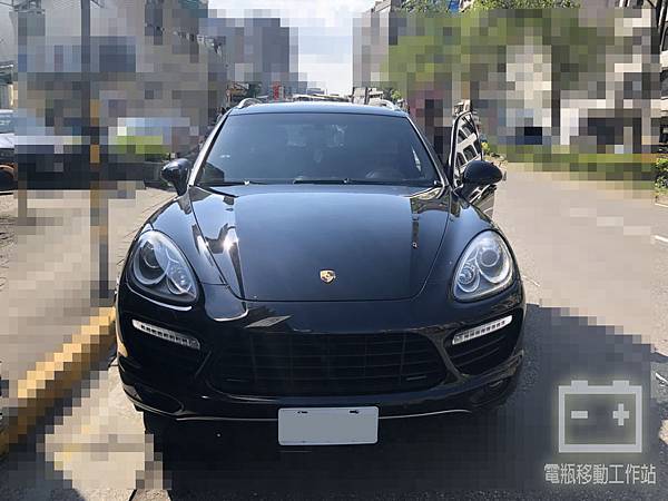 保時捷 凱宴 電瓶沒電 換電瓶.jpg 保時捷 凱宴 電瓶沒電 換電瓶.jpg