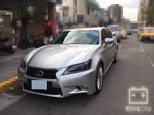 LEXUS GS450H 更換電瓶.jpg