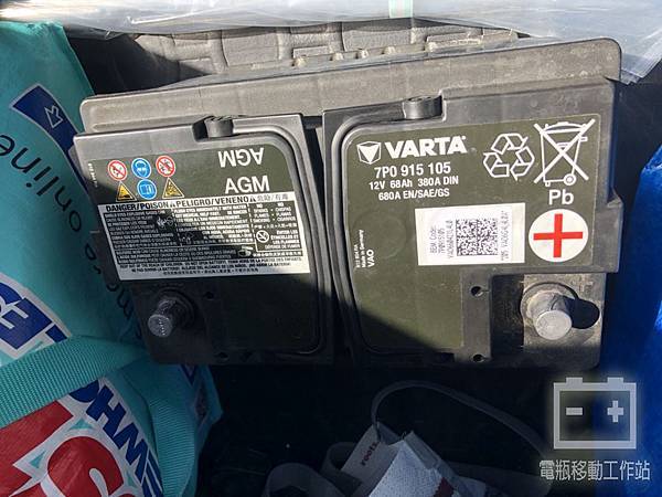 SKODA原廠華達VARTA電瓶.jpg SKODA原廠華達VARTA電瓶.jpg