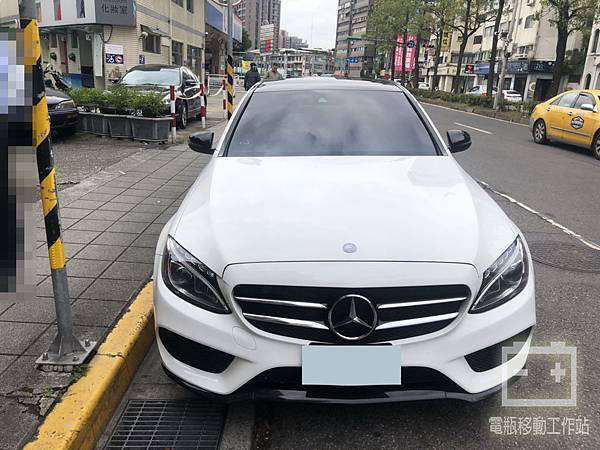 賓士 W205 C300.jpg