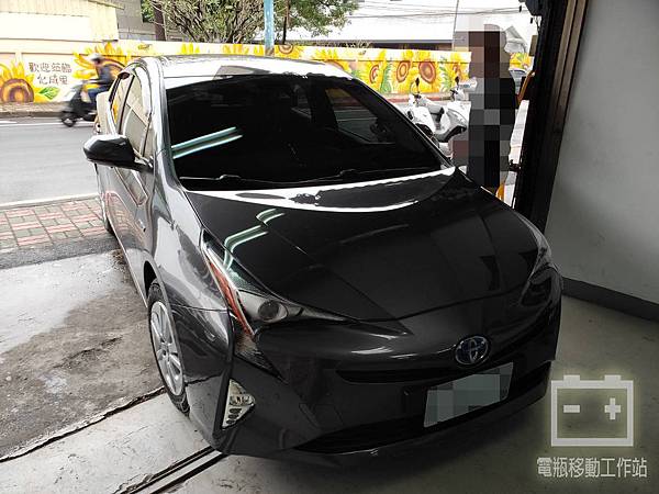 TOYOTA.jpg TOYOTA.jpg