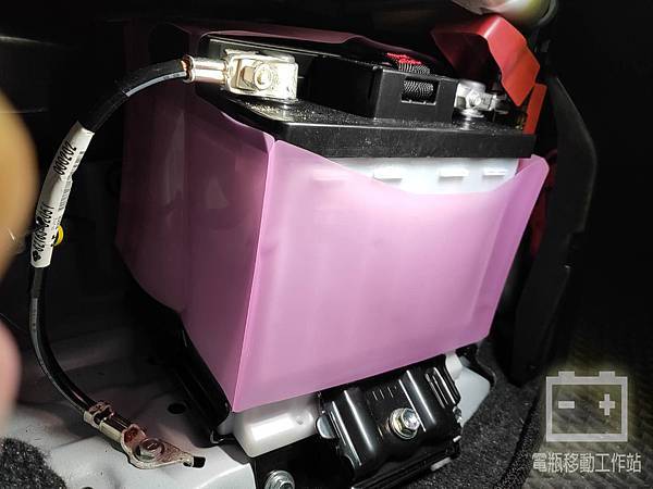 GS YUASA.jpg GS YUASA.jpg