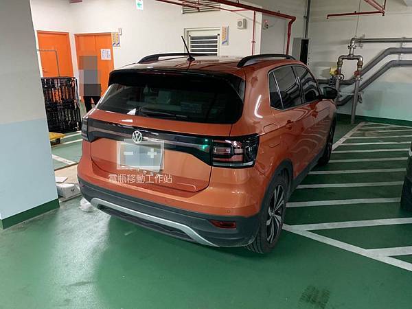 VW.jpg VW.jpg