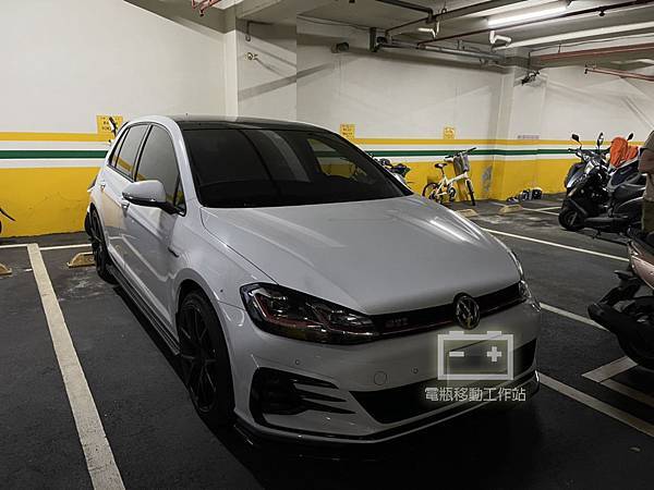 福斯.jpg 福斯.jpg