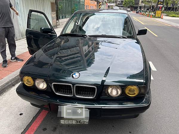 『台北電瓶-外出更換』BMW寶馬 520I E34 2.0汽