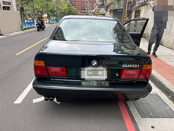 『台北電瓶-外出更換』BMW寶馬 520I E34 2.0汽