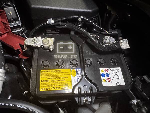原廠電瓶.jpg 原廠電瓶.jpg