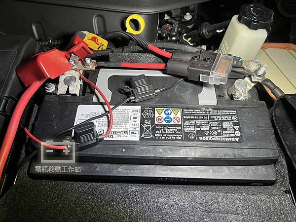 原廠電瓶.jpg 原廠電瓶.jpg