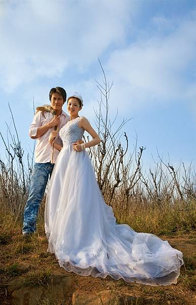 澎湖旅拍婚紗-小資省錢-自助diy婚紗照-白紗禮服+玄武岩 Pre-Wedding photo