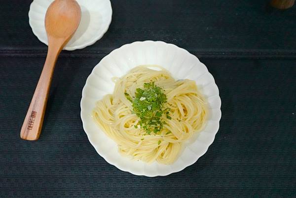 【三上食樂(健司) x 燃太郎辣拉麵(乾)】燃太郎乾拉麵 煮