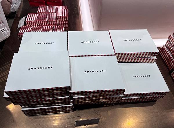 【福岡輕旅行】福岡人氣伴手禮 AMANBERRY 草莓奶油 【福岡輕旅行】福岡人氣伴手禮 AMANBERRY 草莓奶油