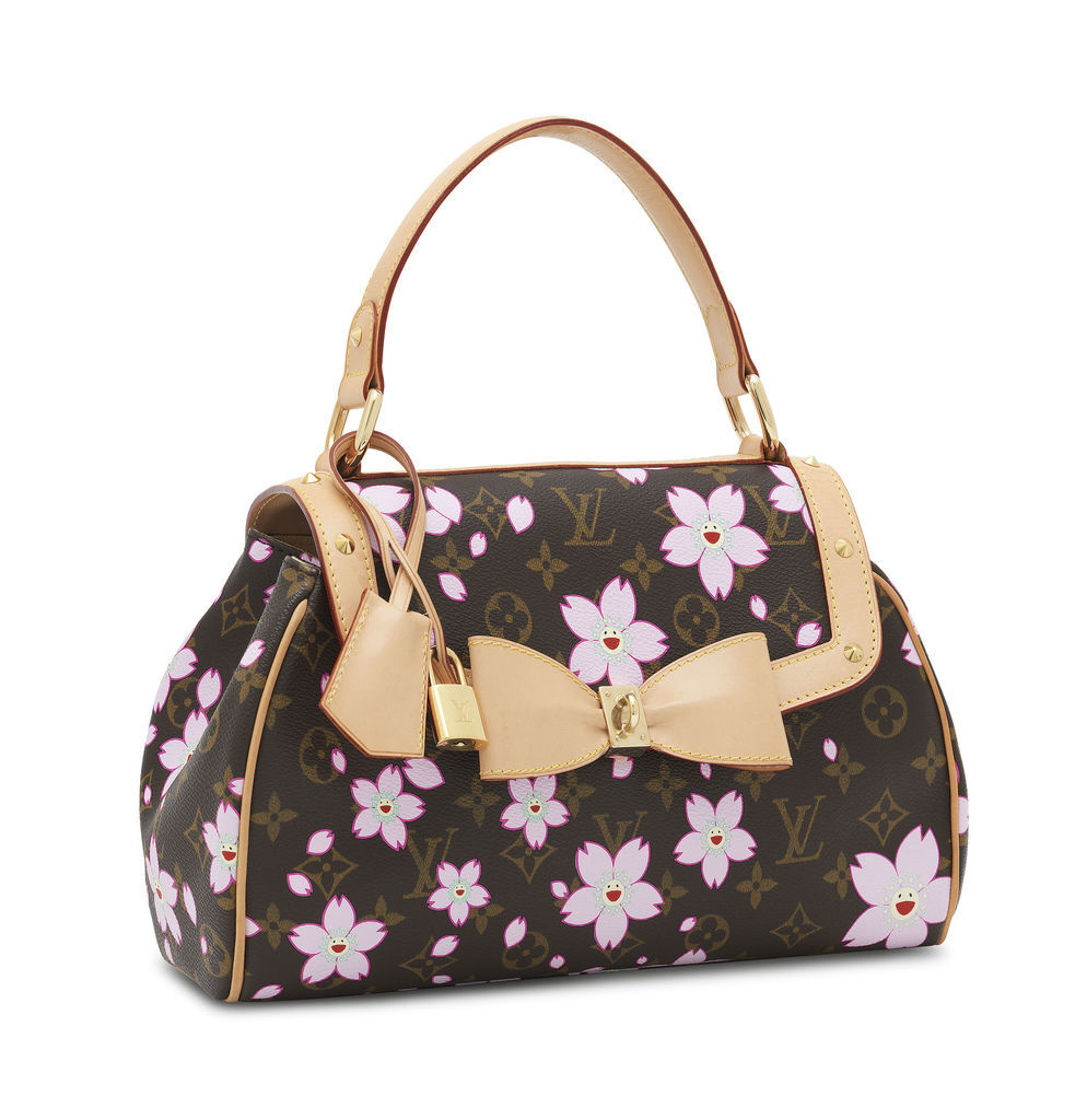 2019_CKS_16993_0136_002(a_limited_edition_cherry_blossom_monogram_canvas_sac_retro_pm_by_takas).jpg