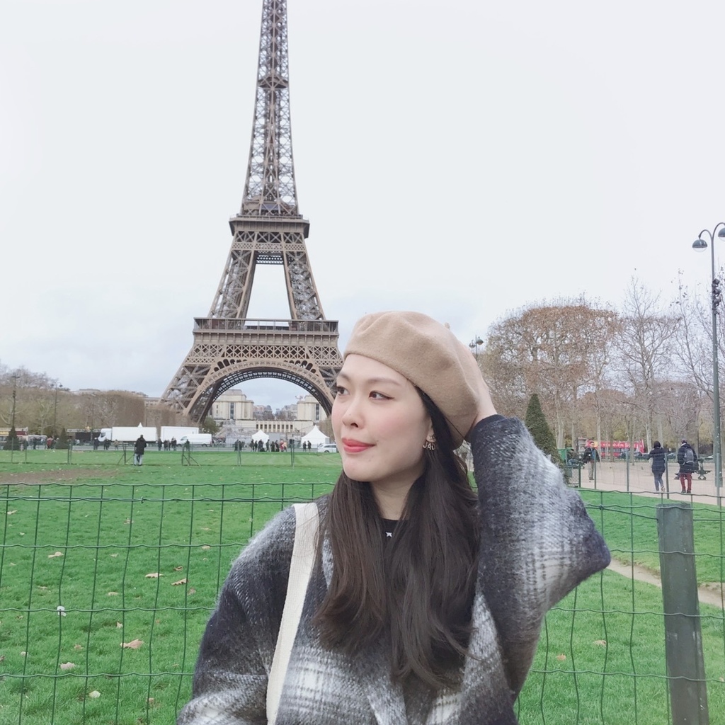 DIOR J%5CADIOR不对称复古金色耳环.jpg