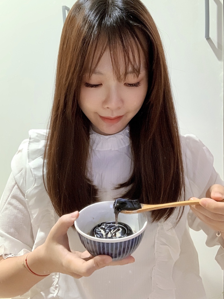 黑丸嫩仙草_墨戏仙草01.JPG