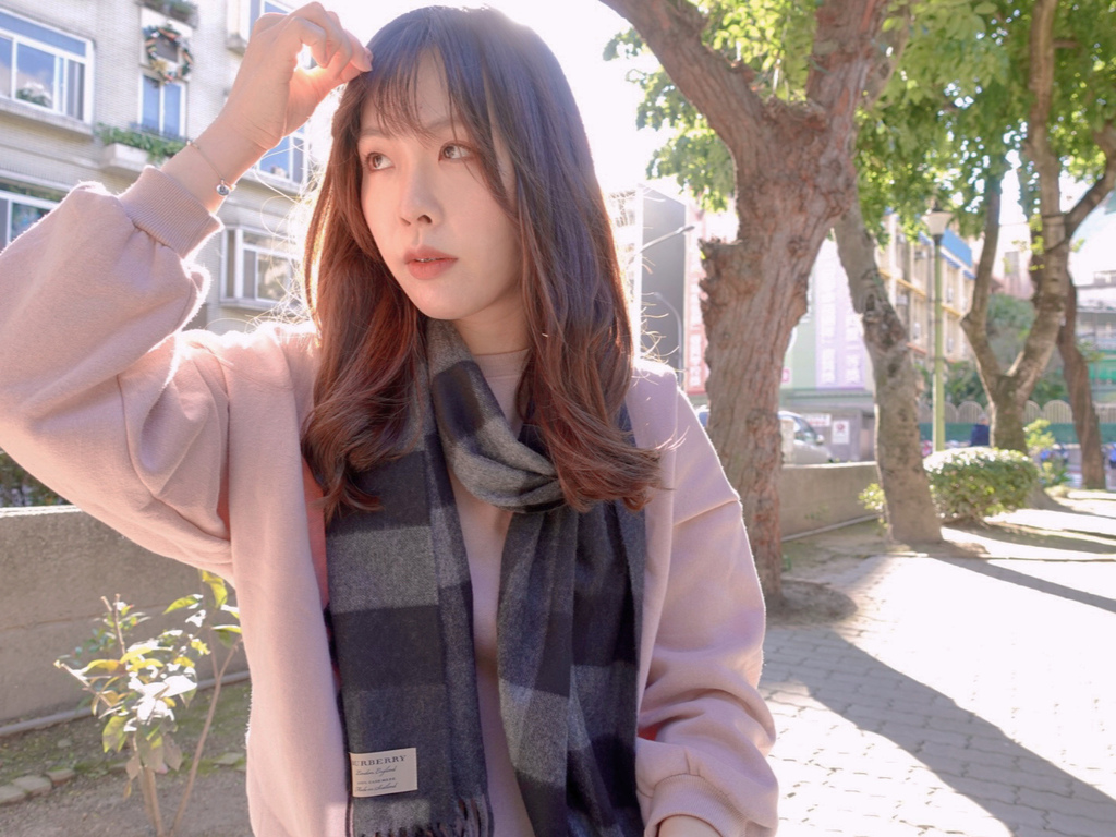 Burberry围巾开箱02.JPG
