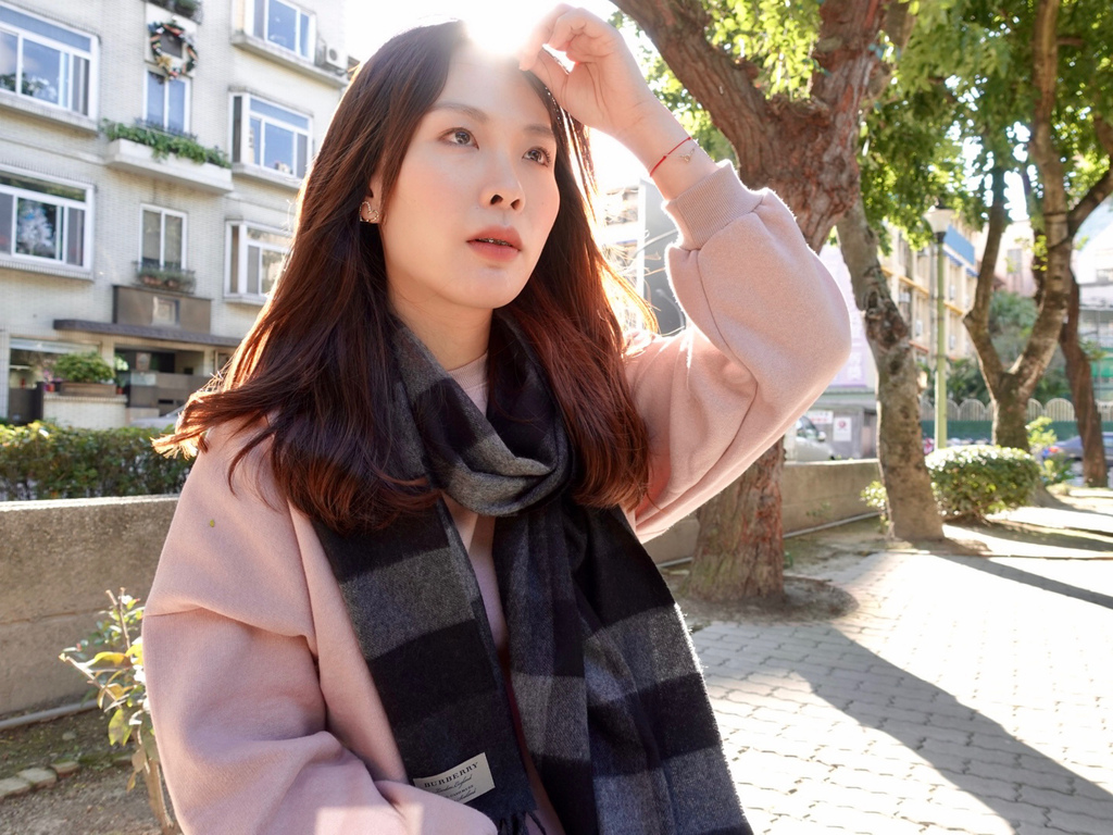 Burberry喀什米尔羊毛围巾01.JPG