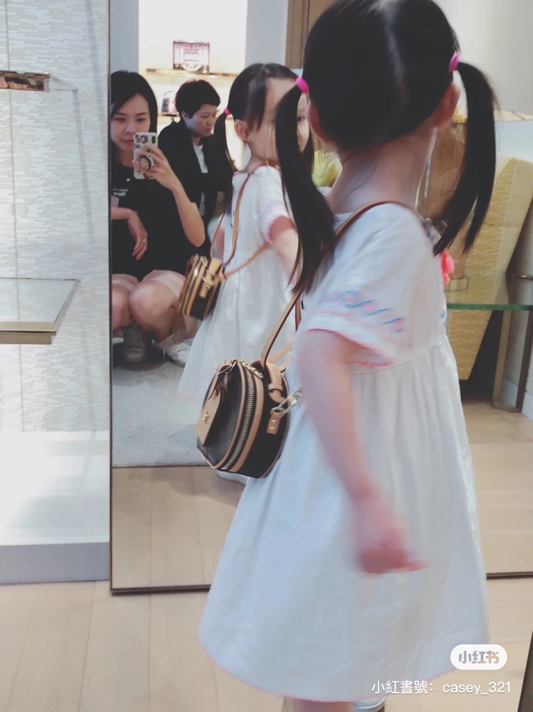 LV迷你帽箱包开箱.JPG