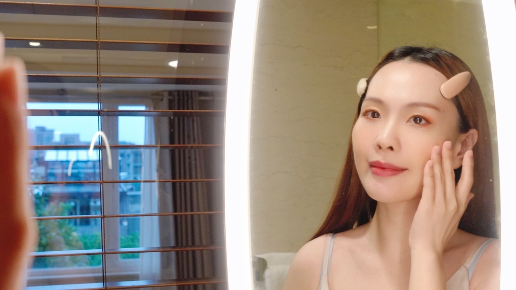 LiangLian亮恋植萃赋活VC精华水.JPG