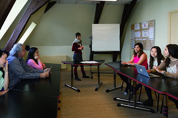 Amboise_School_Class room_Students_07.jpg