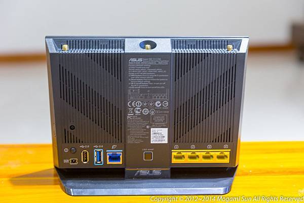 Asus RT-AC68U-9