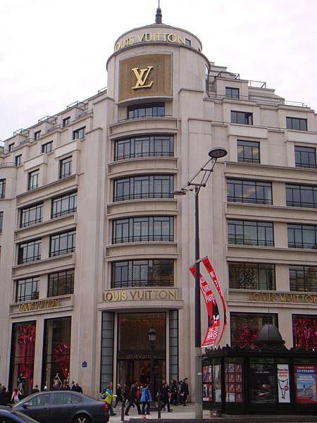 香榭麗舍大道上LV的總店@巴黎