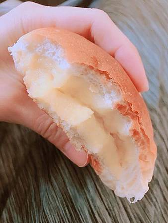 布丁甜麵包.jpg 布丁甜麵包.jpg