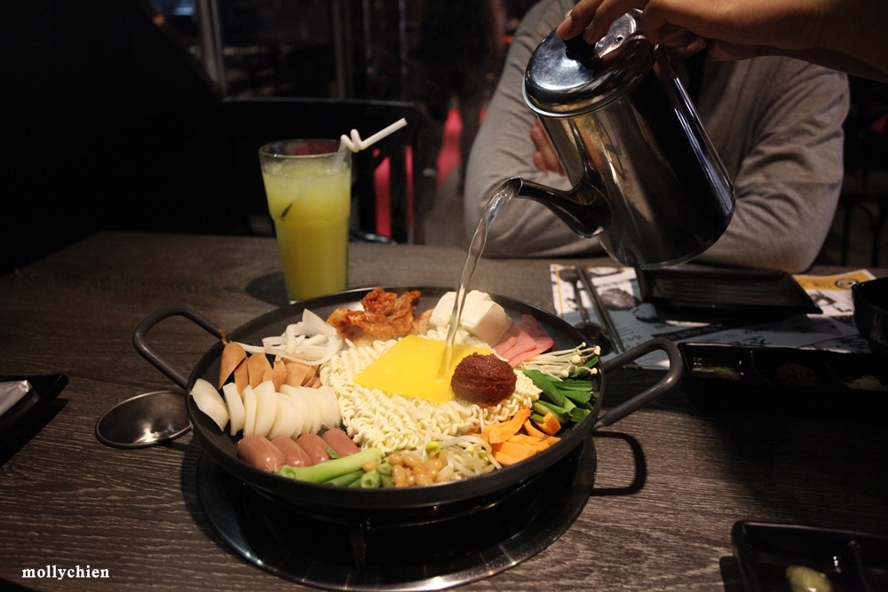 台中西區韓式料理「打啵G」鍋巴烤雞 台中西區韓式料理「打啵G」鍋巴烤雞