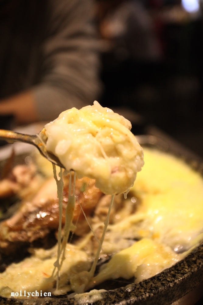 台中西區韓式料理「打啵G」鍋巴烤雞