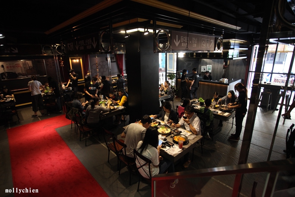 台中西區韓式料理「打啵G」鍋巴烤雞 台中西區韓式料理「打啵G」鍋巴烤雞