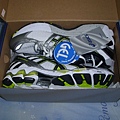 2011.06.01_好鞋一雙~亞瑟士Asics~GEL-KAYANO 17(4E超寬楦)開箱_0002.JPG