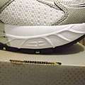 2011.06.01_好鞋一雙~亞瑟士Asics~GEL-KAYANO 17(4E超寬楦)開箱_0027.JPG